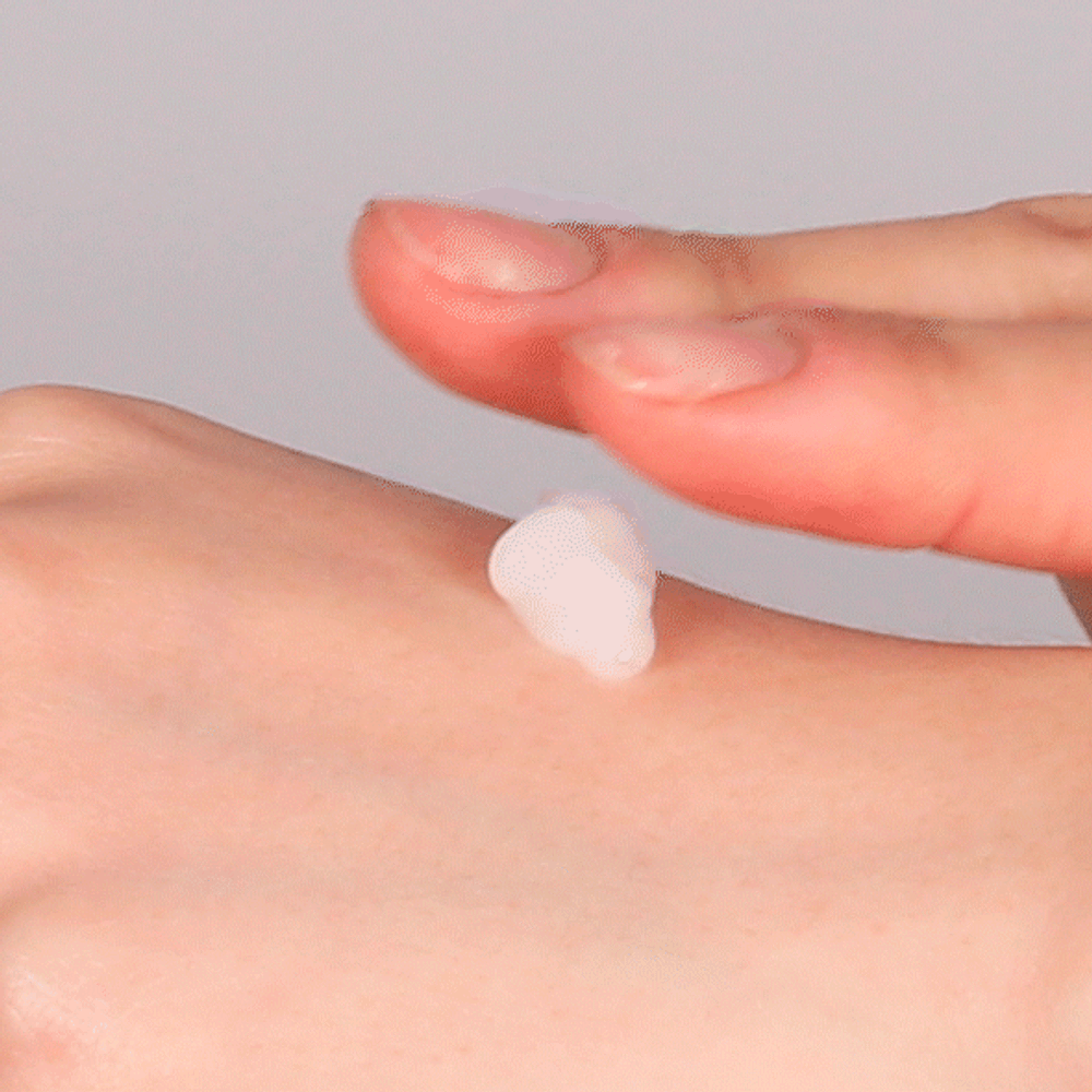 Интенсивный бустер с микроиглами для чувствительной кожи VT Cosmetics Pro Cica 300 Reedle Shot 50 мл