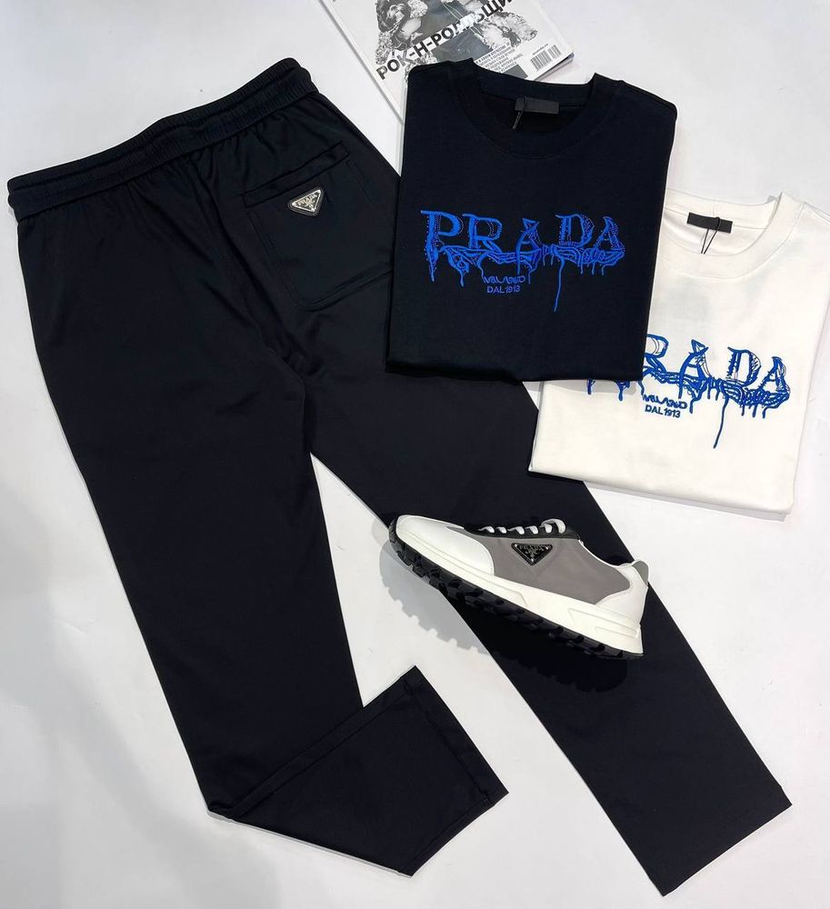 Кроссовки Prada