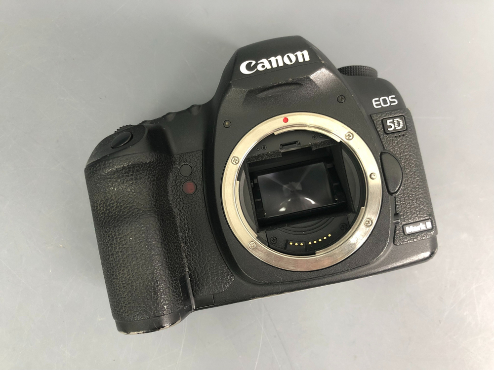 Canon EOS 5D Mark II Body (129.000 кадров)