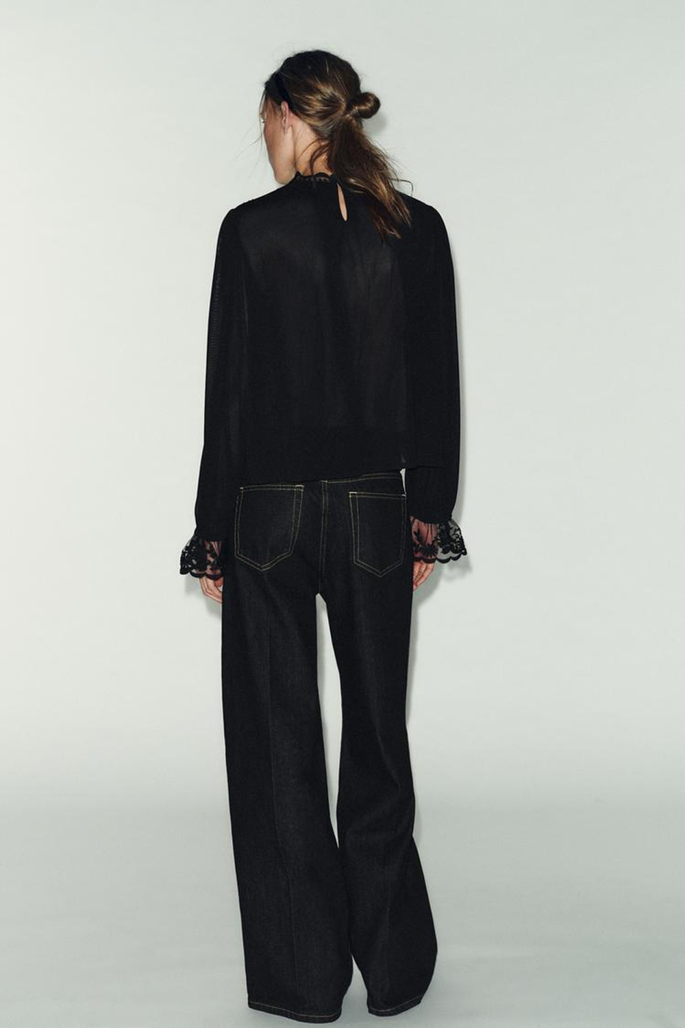 ZARA ТОП С ВЫШИВКОЙ И ДЛИННЫМИ РУКАВАМИ, ЧЕРНЫЙ