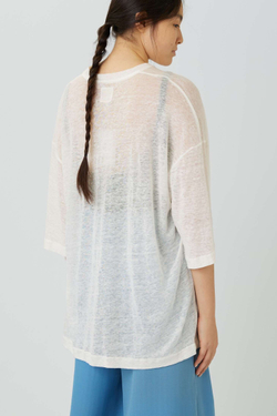 Огромная футболка из белого льна