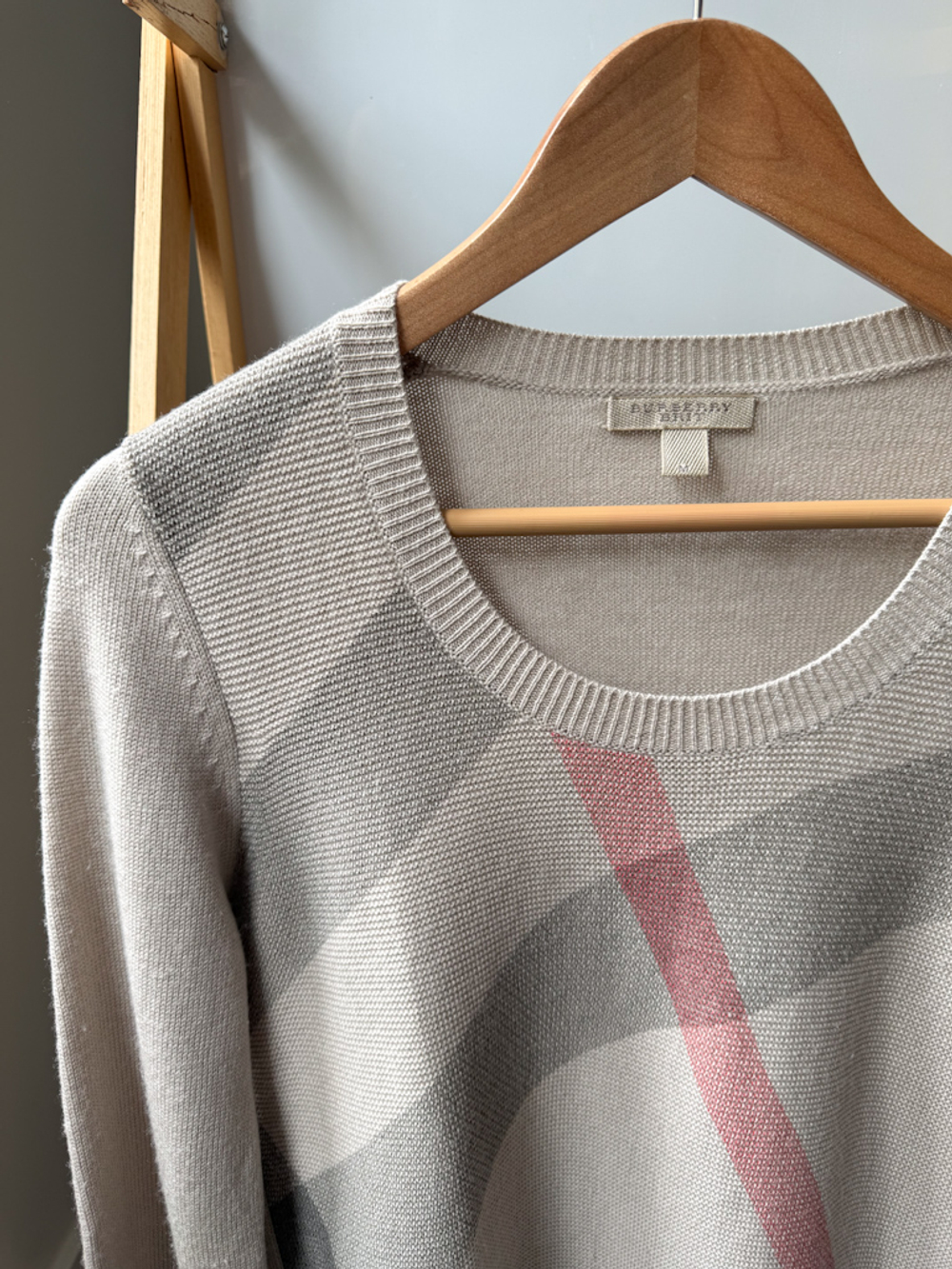 Шерстяной джемпер Burberry, М