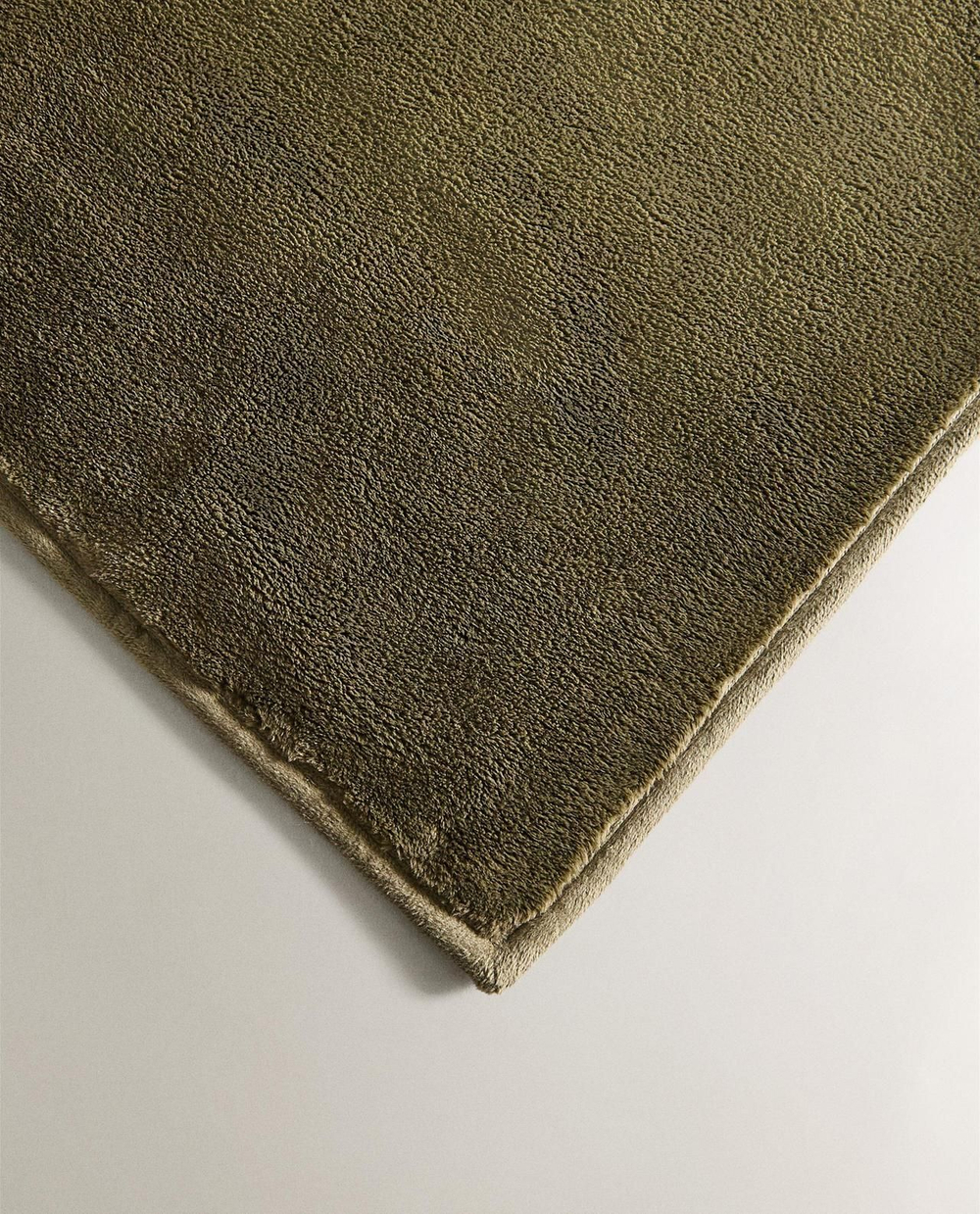 Zara Home - Флисовый плед, зеленый, 160x200 см