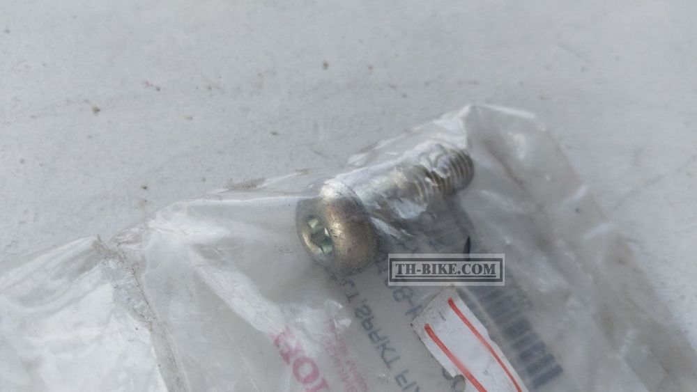 90128-KYJ-900. BOLT, SPROCKET FIXING. HONDA