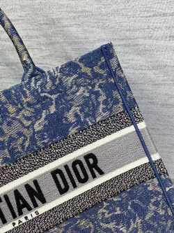 Christian Dior Book Tote 36 cm