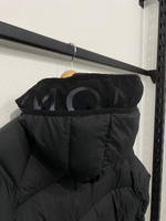 Пуховик Moncler