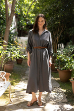 Платье -рубашка с боковыми кармана в комплекте с поясом