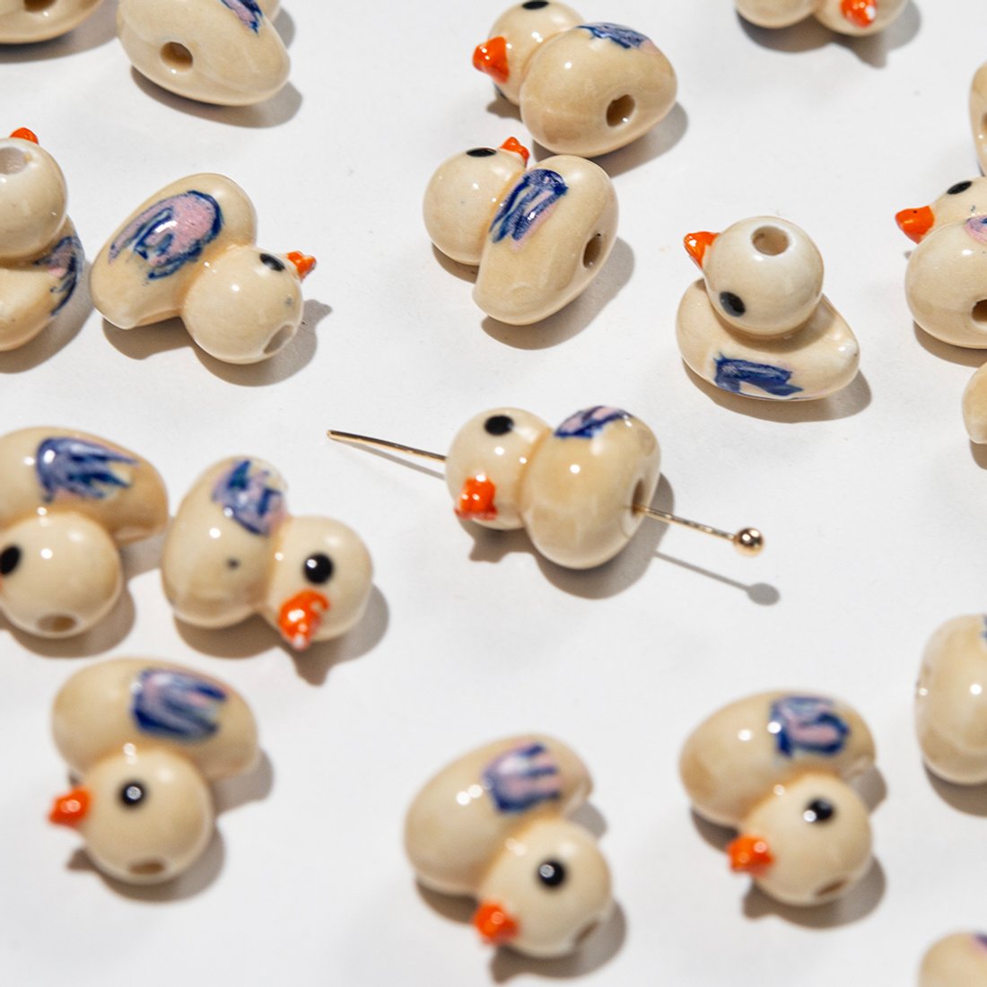 Бусина в форме утенка, 12,3*12,3мм, бежевая, глазурированный фарфор