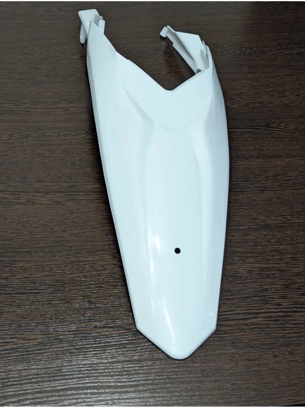 - Заднее крыло для эндуро и кроссовых мотоциклов белое