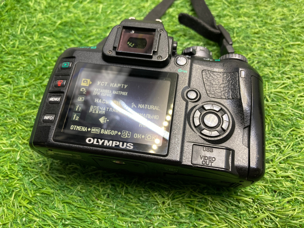 Olympus E-410 Kit 14-42mm