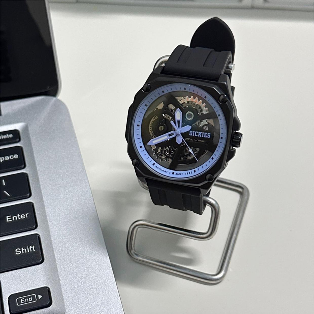 Dickies Wrist Watch Mechanical Movement Silicone Strap Black Dial Unisex