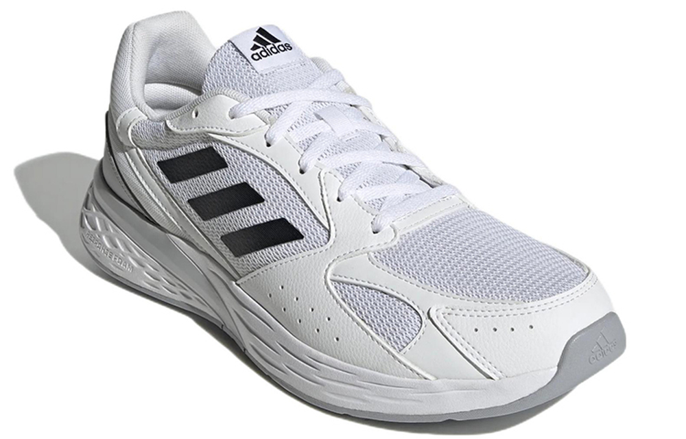 Кроссовки Adidas Response