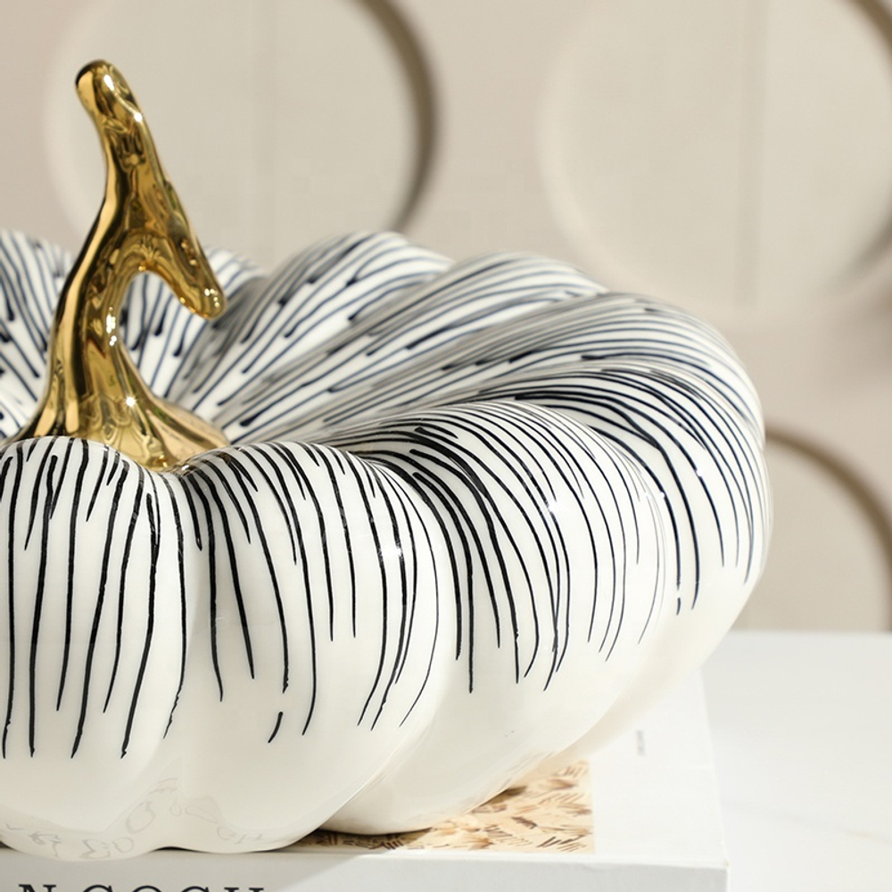 Статуэтка Line Pumpkin A