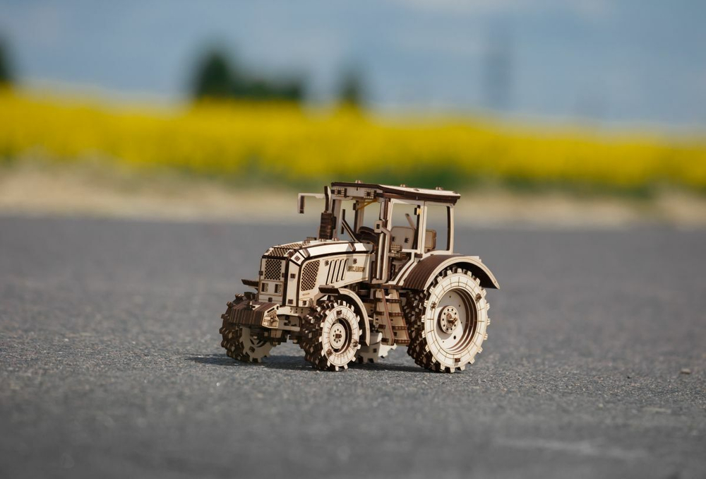 Трактор Беларус-2022 от EWA - Деревянный конструктор, сборная модель, механический 3D пазл