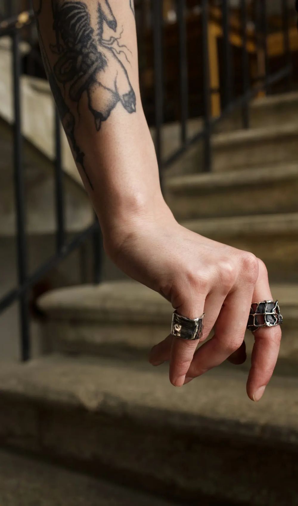 Кольцо Rough Jwlry Torn Oxyd темное