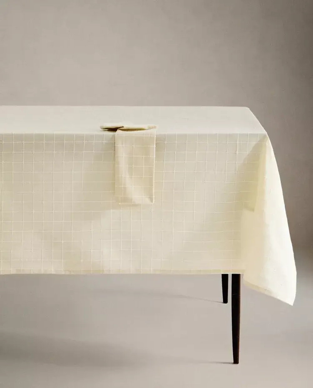 ZARA HOME ХЛОПЧАТОБУМАЖНАЯ СКАТЕРТЬ С КОНТРАСТНЫМ УЗОРОМ, ЖЕЛТО-КОРИЧНЕВЫЙ