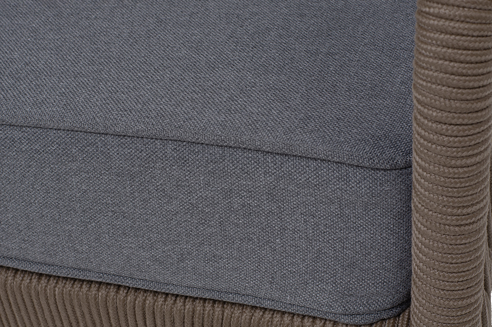 "Канны" диван 3-местный плетеный из роупа, каркас алюминий коричневый (RAL8016) муар, роуп коричневый круглый, ткань темно-серая 027