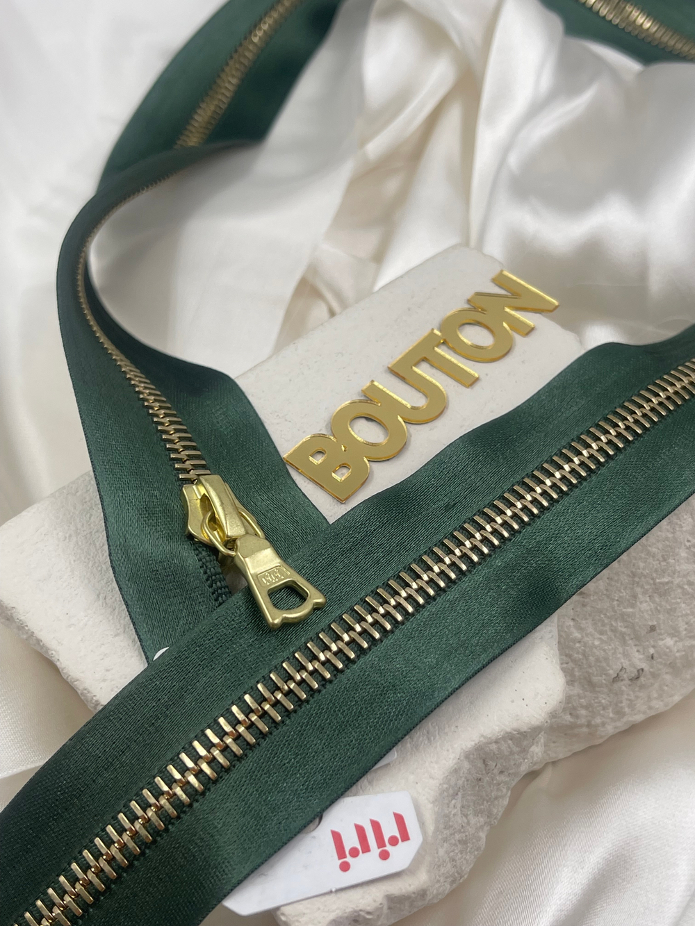 Молния металл Riri на атласной тесьме, 6 мм, цвет 5861, зеленый холодный