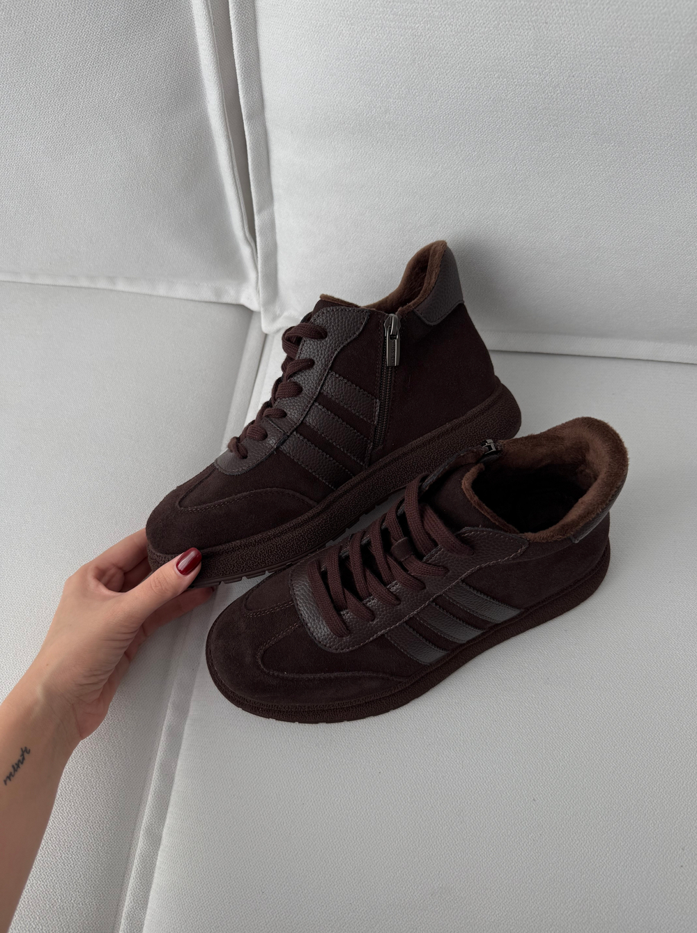 Кеды из натуральной замши