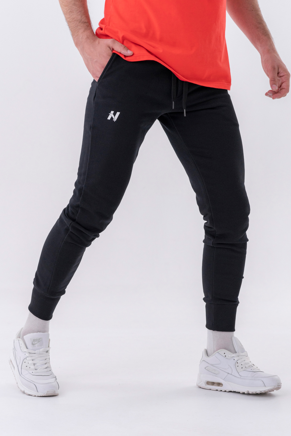 Мужские брюки Nebbia Slim sweatpants with side pockets “Reset” 321 Black