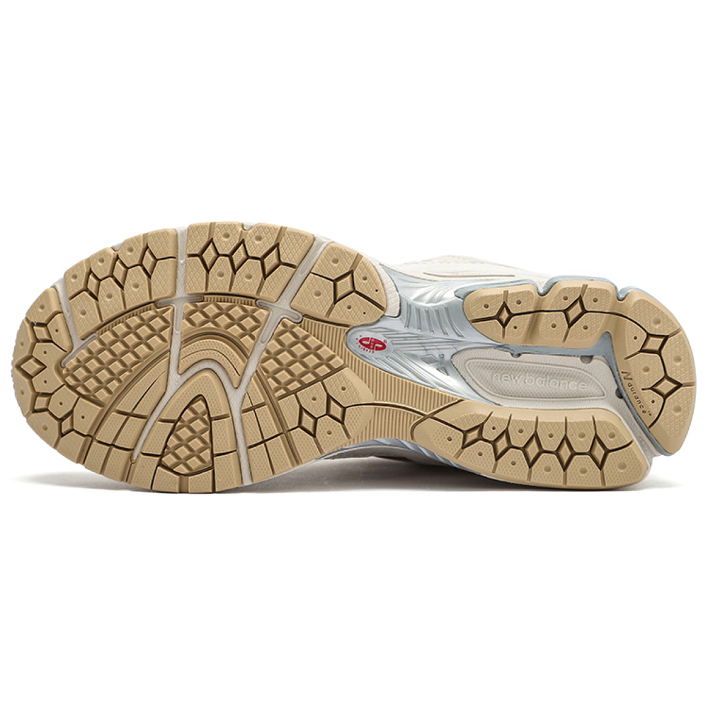 Кроссовки New Balance 2002R White Beige