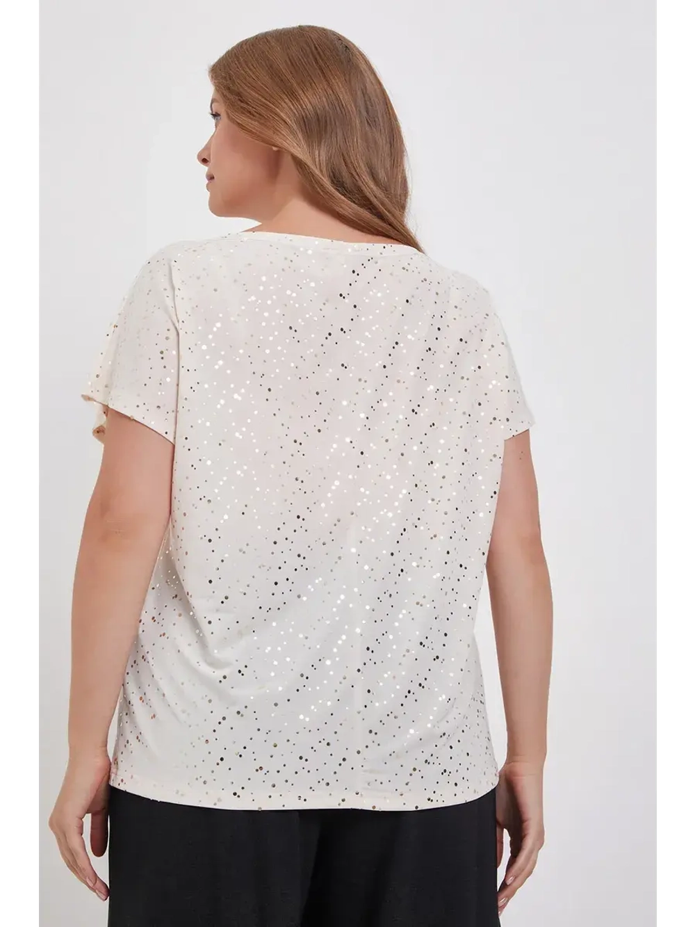 Блузка с пайетками короткий рукав