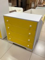 Комод Облако с 4 ящиками МДФ белый/нарцисс Кнопка