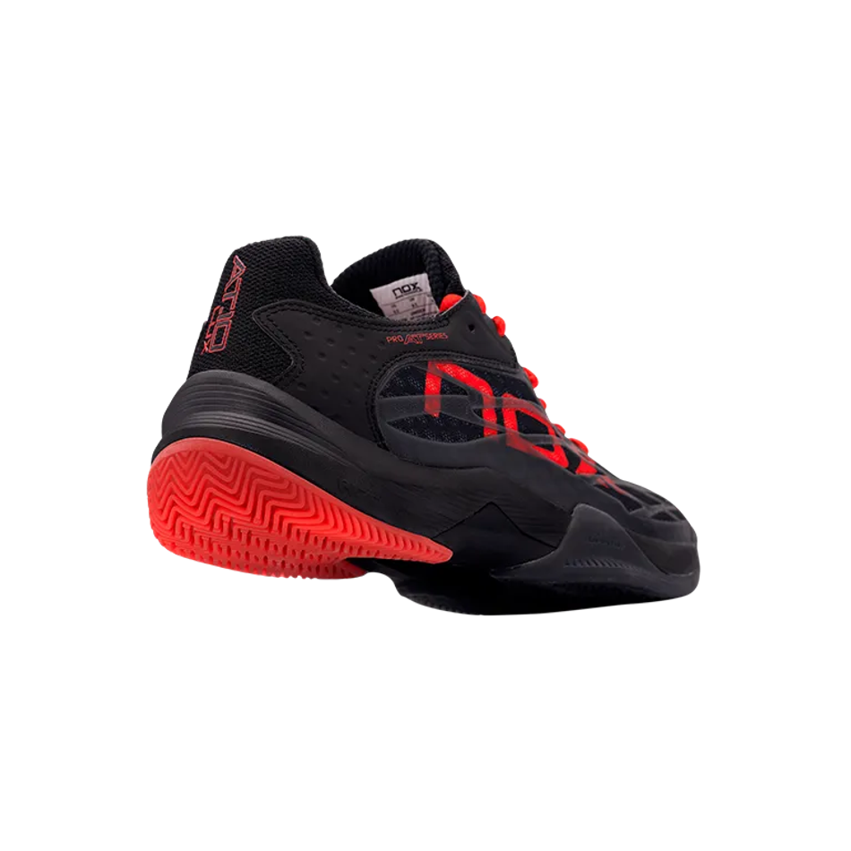 NOX AT10 LUX Черные-Красные кроссовки