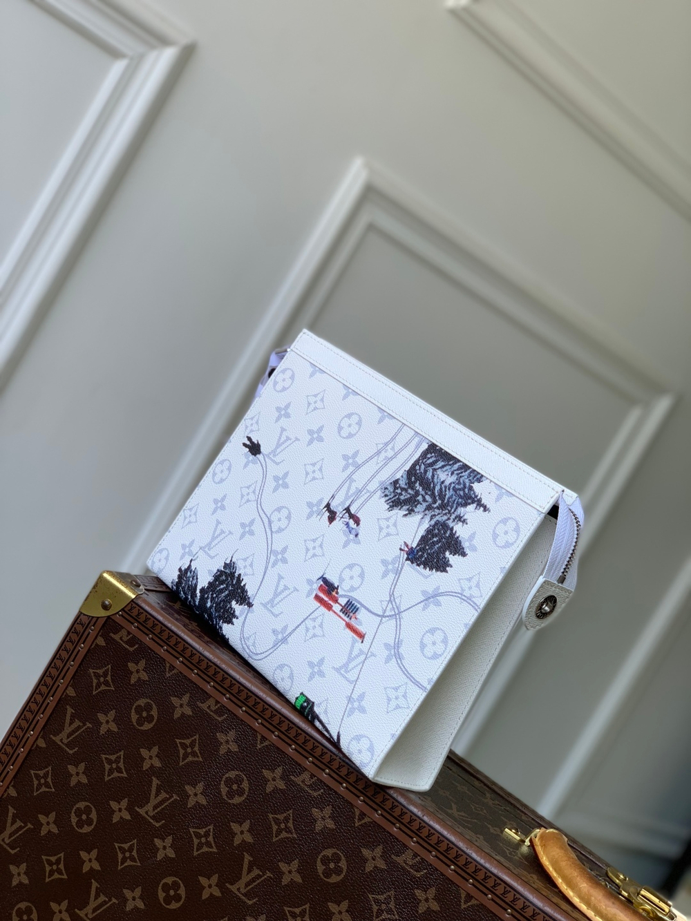 Louis Vuitton Pochette Voyage MM