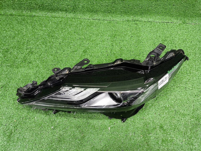 Фара левая Toyota Camry xv70 (2020-н.в.) LED Black