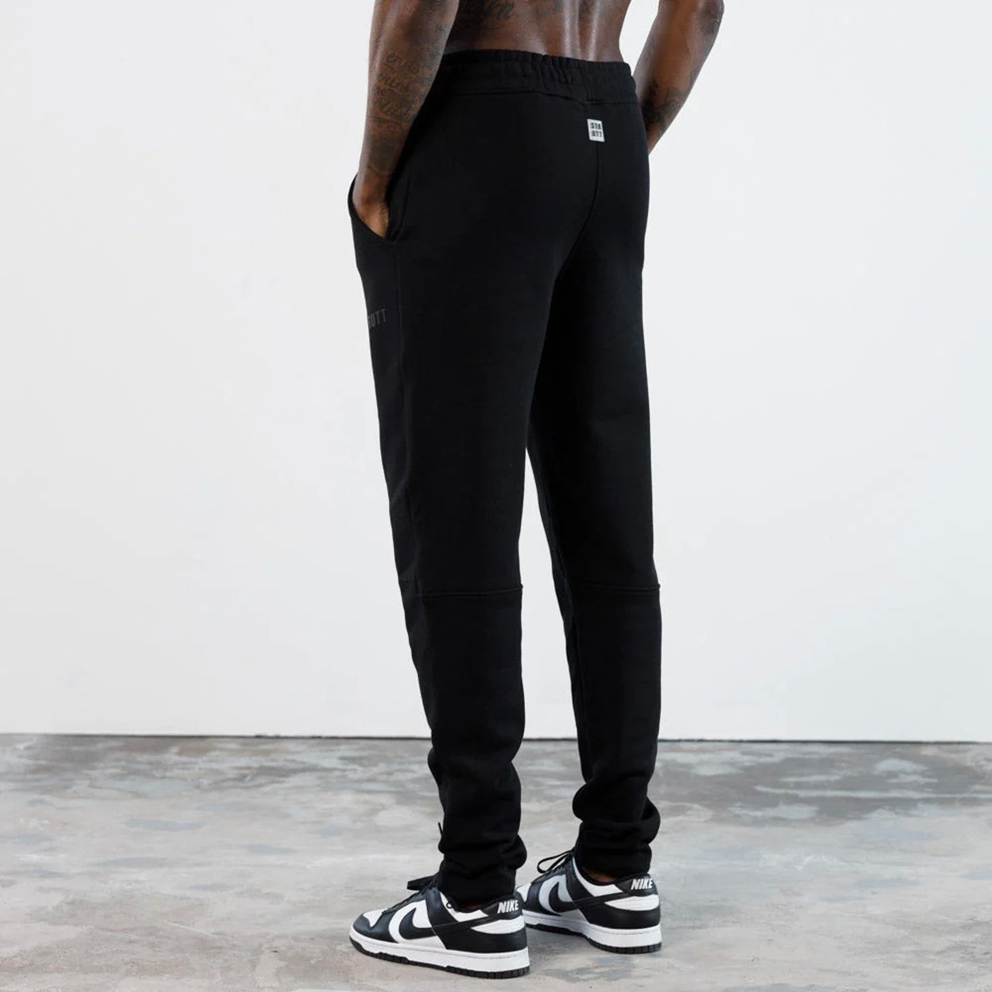Штаны STRUTT Mineral Sweatpants Black
