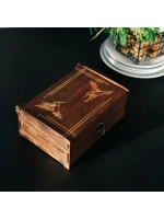 Подарочная коробка