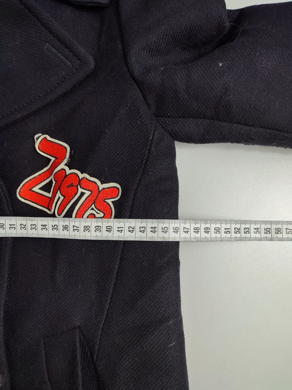 Пальто Zara  с аппликациями 44 размер