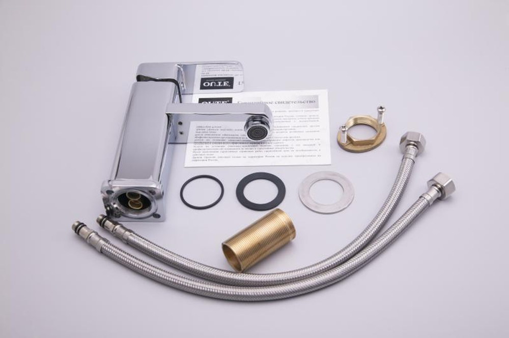 Смеситель для раковины Oute T17 T1701