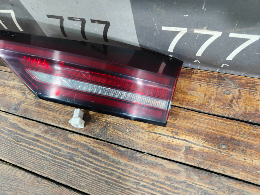 Фонарь зaдний центральный Exeed VX 21-нв Б/У Оригинал 605000148AA