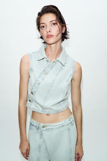ZARA ДЖИНСОВЫЙ ЖИЛЕТ Z1975 ВНАХЛЕСТ, ГОЛУБОЙ