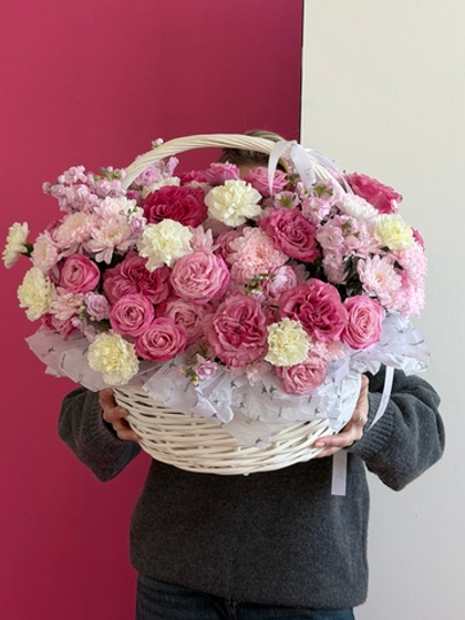 Цветочная корзина в розовых оттенках размер XL