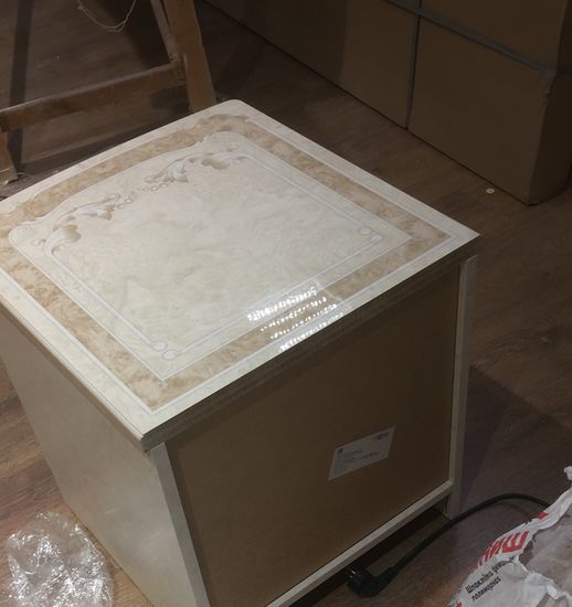 Тумба прикроватная ПАТРИСИЯ корень крем глянец