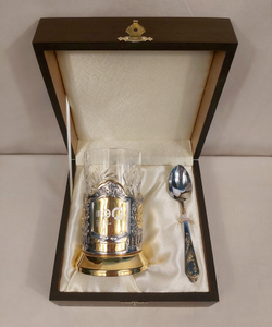 Чайный набор с подстаканником с позолочением  и индивидуальной гравировкой в шкатулке на заказ