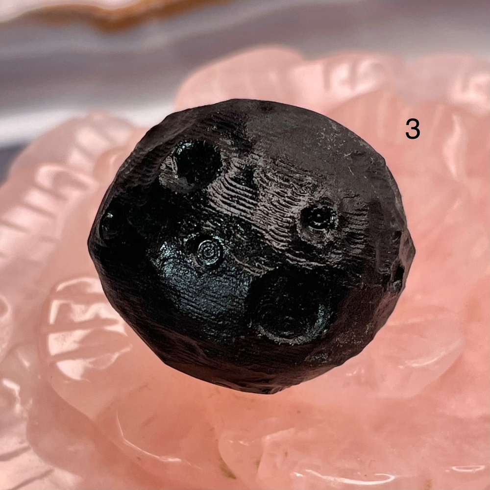 50327  Обсидиан Шар Луна 26-28мм (Заряжено на Удачу)