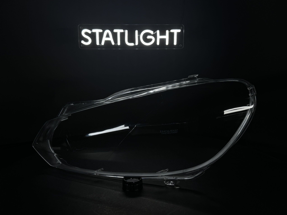 Левое стекло фары Volkswagen Golf 6 2008-2012