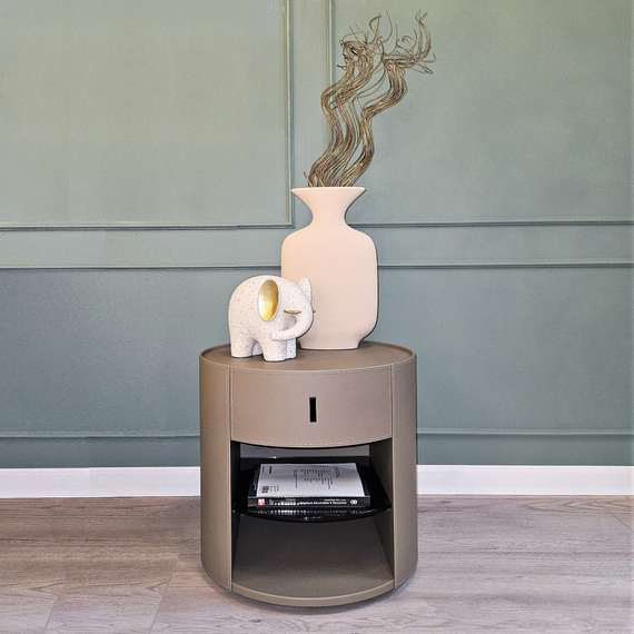 Ваза Tapered vase with flat mouth