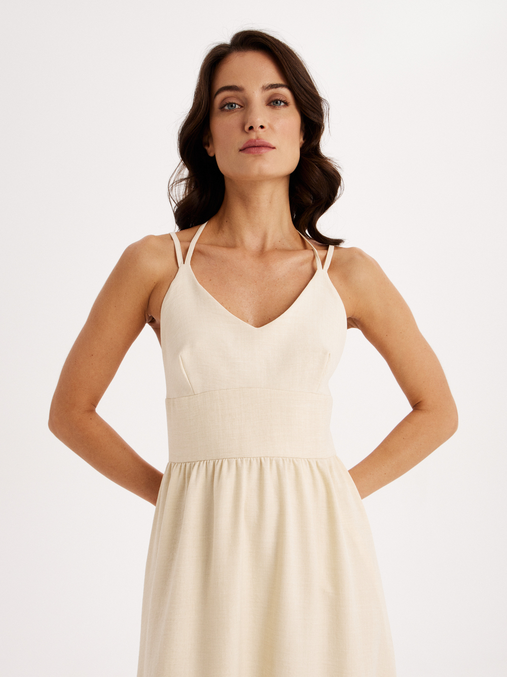 Сарафан льняной с завязками