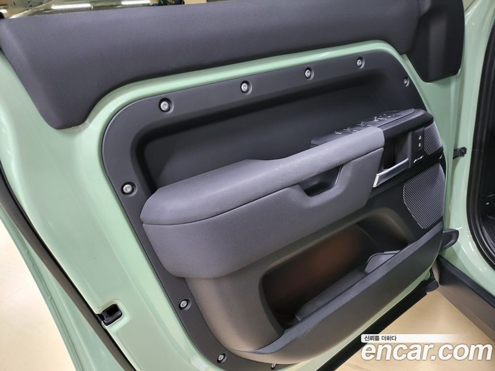 Land Rover Defender (L663) 110 D300 75th Editions (01.2023)