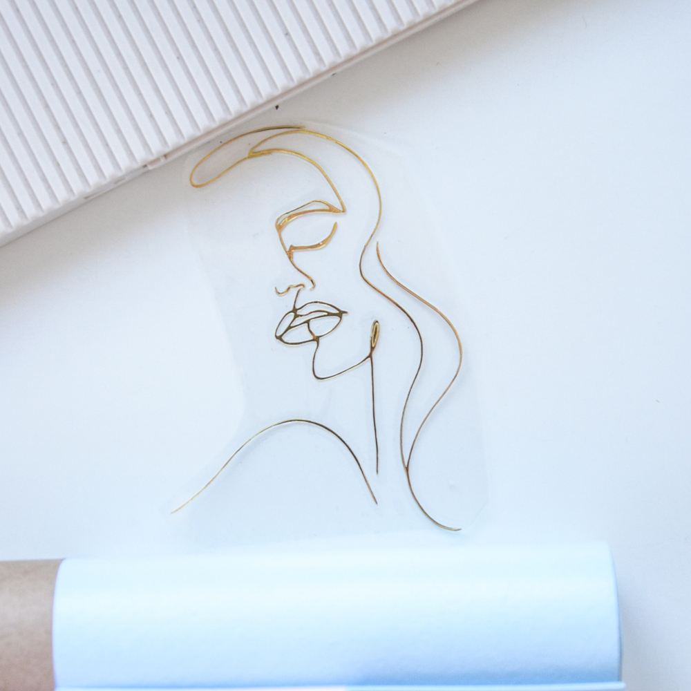 Изображение из термотрансферной пленки "Девушка 3"