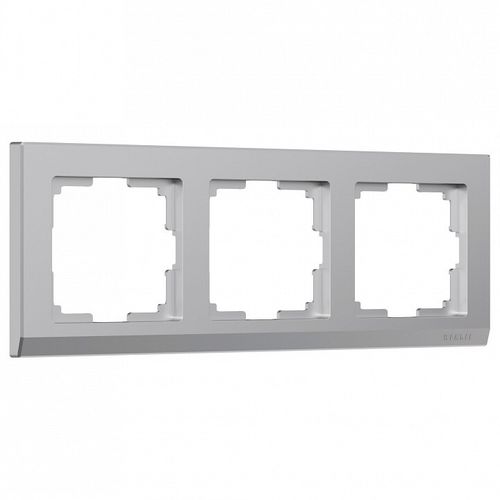 Рамка на 3 поста Werkel W0031806