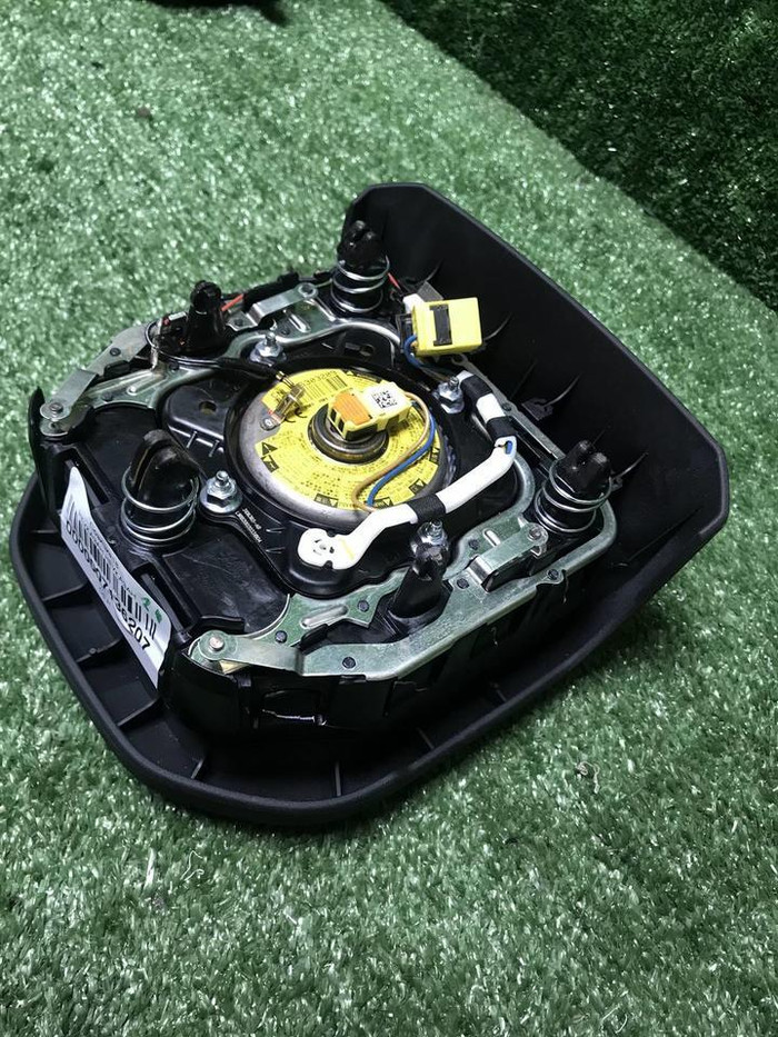 Подушка безопасности LR Discovery Sport (19-нв)