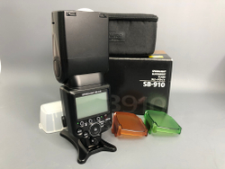Nikon Speedlight SB-910