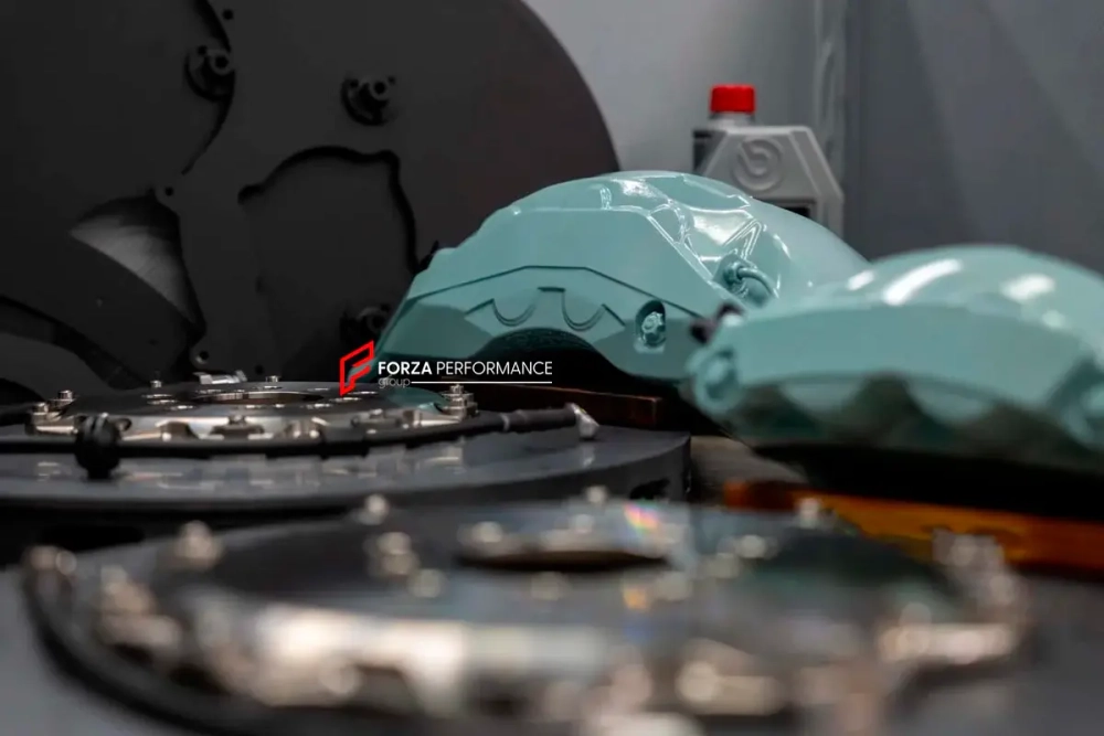 КАРБОН КЕРАМИЧЕСКАЯ УСИЛЕННАЯ ТОРМОЗНАЯ СИСТЕМА ДЛЯ ROLLS-ROYCE CULLINAN 2 Серии 2024+ Роллс Ройс