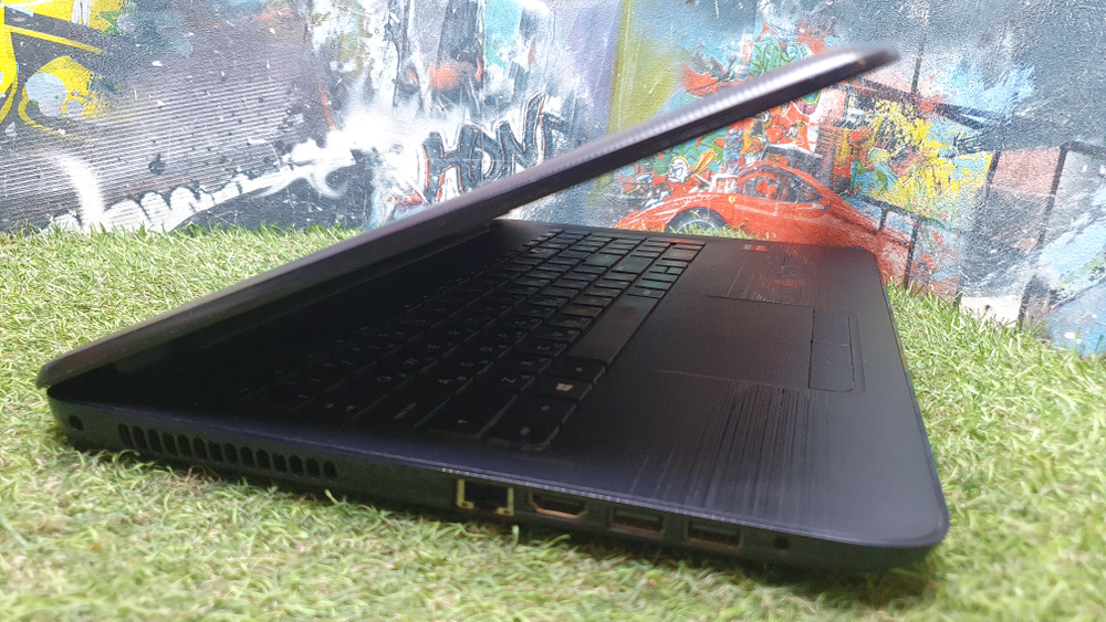 Ноутбук HP AMD A6/16Gb/M330 2Gb/15-ba027ur P3T33EA/Windows 10